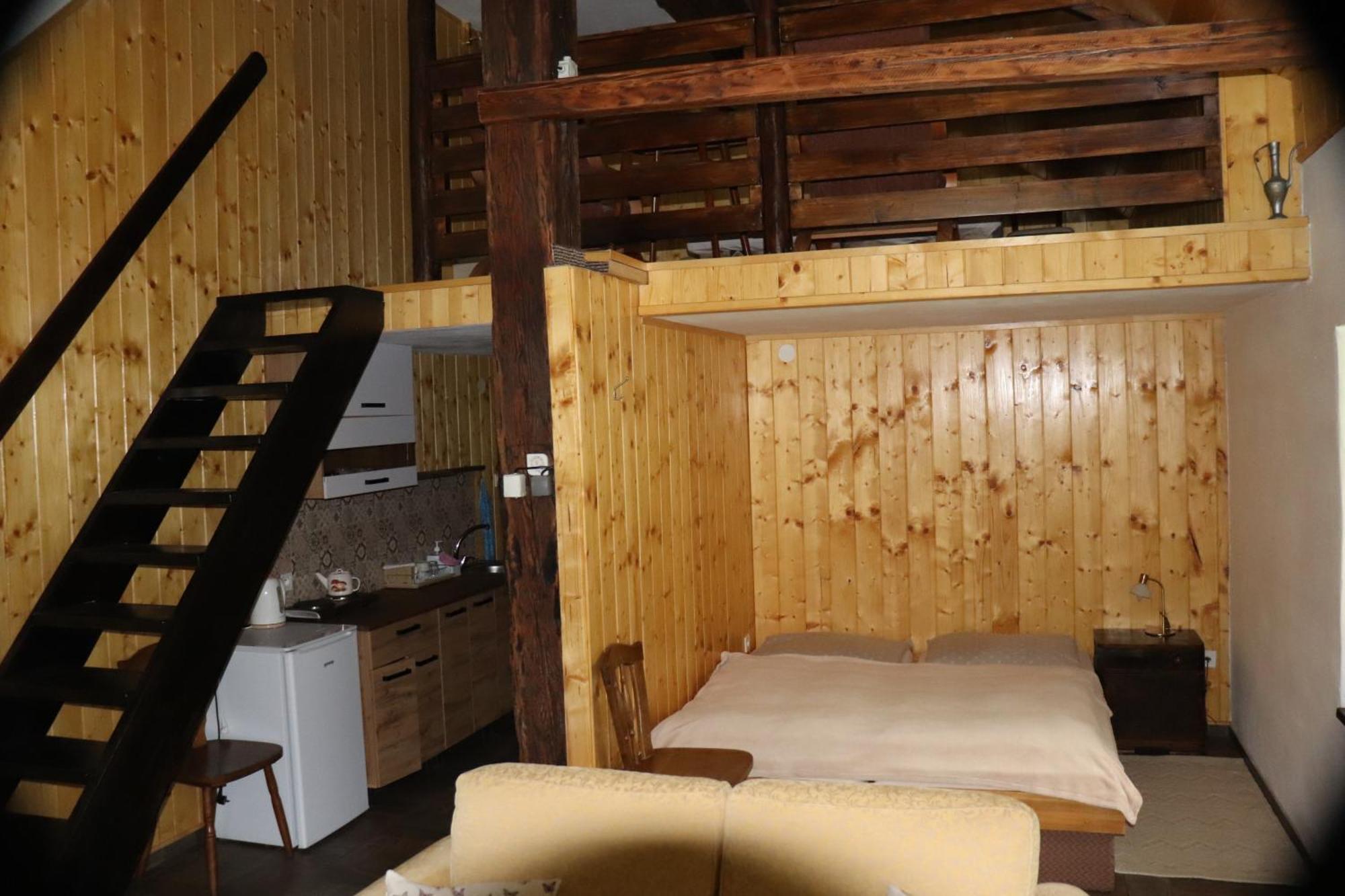 Hostinec Stara Krcma Stratena Exterior photo